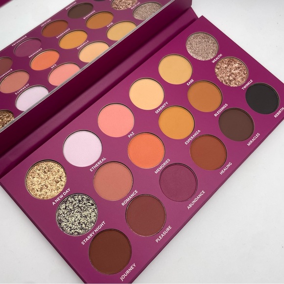 TRESLÚCE | Limited Edition | Midnight Deseos | Eyeshadow Palette (Brand New!) 💘 - Picture 5 of 12